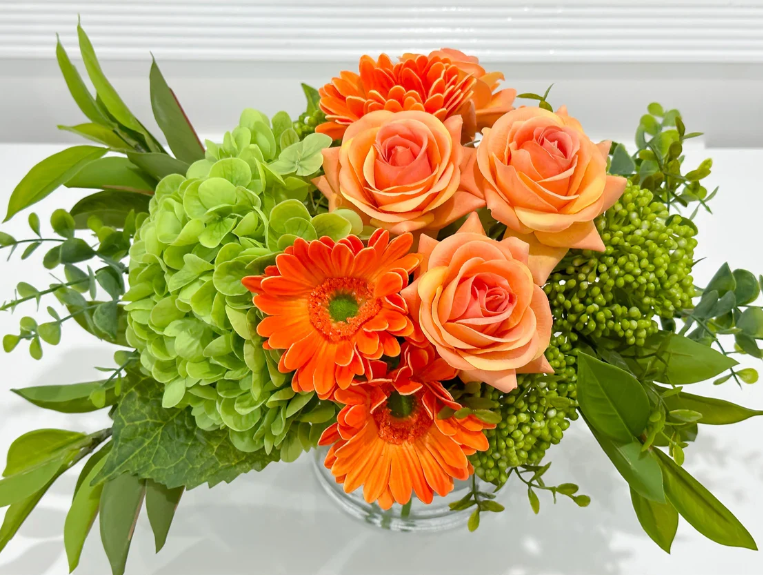 High Quality Faux Hydrangea Daisy Rose Arrangement