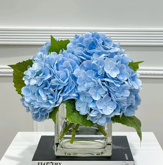 Real Touch Hydrangea Large Arrangement In Glass Vase